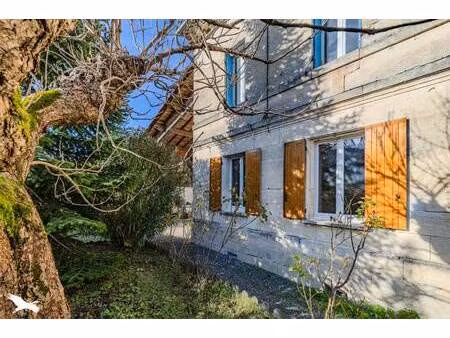 vente maison 4 pièces 136 m² lussac (33570)