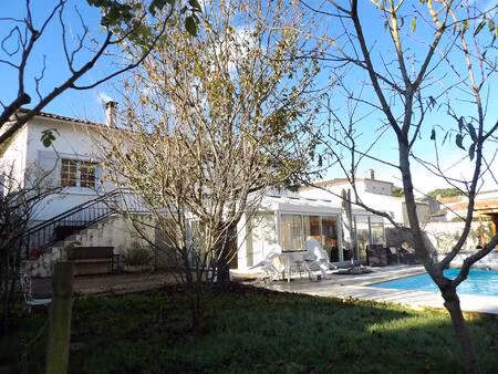 maison r+1  7 pièces principales vue charente avec piscine