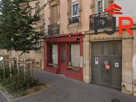 local commercial à louer