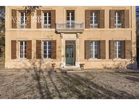 vente maison 8 pièces 229 m² à aix-en-provence (13090)  1 560 000 €