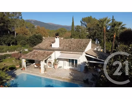 vente villa 6 pièces 161.3 m² à roquefort-les-pins (06330)  1 145 000 €