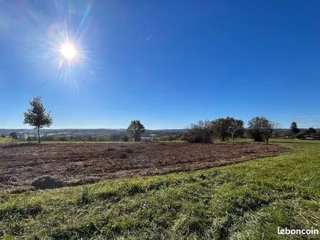 magnifique terrain en périgord noir