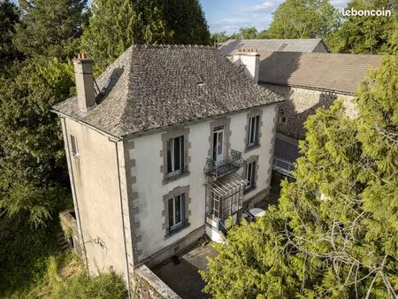 maison à rénover + 1 3 ha