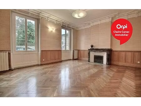 location maison  m² t-7 à saint-sulpice-la-pointe  1 545 €