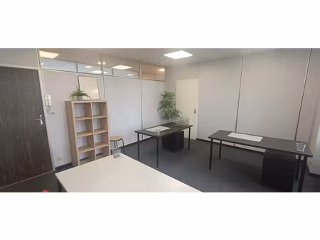 location bureau 23 m² à lille (59000)