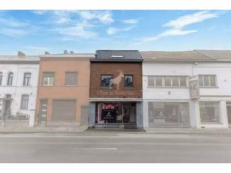 maison à rénover avec du potentiel sur haine-saint-paul