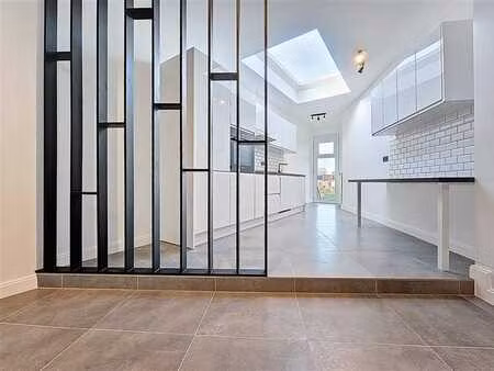 chouette maison fraichement rénovée