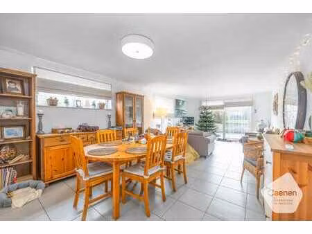 2-slpk app met zonnig terras incl garagebox