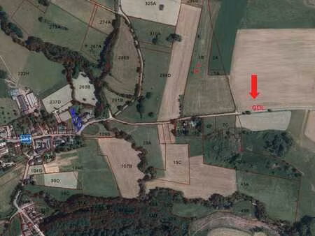 terrain situé en zhcr