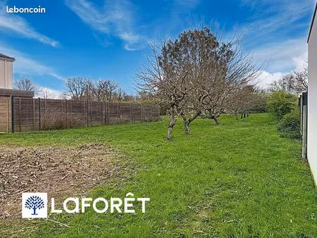 terrain 700 m² petit mars