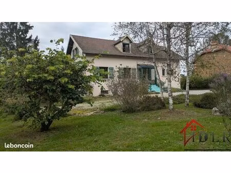 maison 6 pièces 147 m²