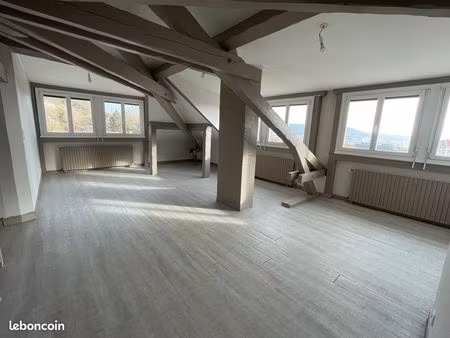 appartement lumineux – dernier étage – 90 m² – stationnement - maxéville – 109 000