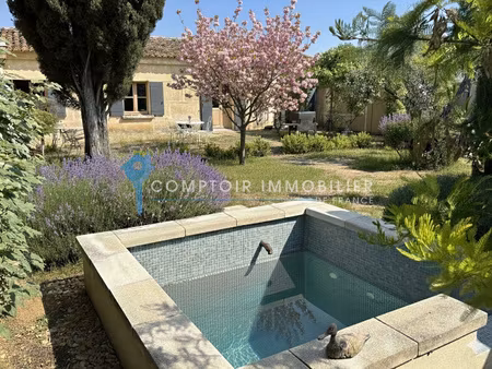uzes pont du gard : maison de charme de plain pied avec pisc