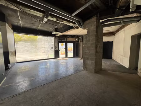 location locaux professionnels 135 m² à bagnolet (93170)  60 000 €