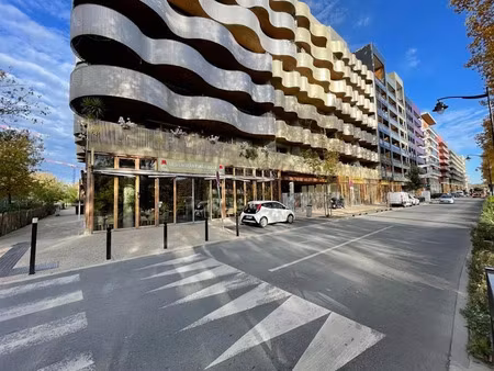 location locaux professionnels 97 m² à l'ile-saint-denis (93450)  22 200 €