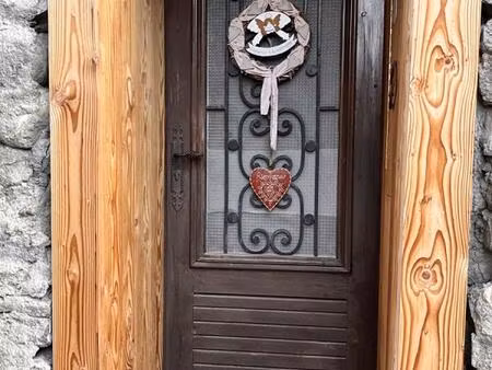 ax / les cabannes maison de village avec jardin