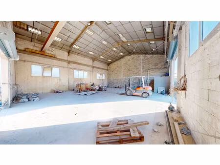 local d'activité puget sur argens 220 m2