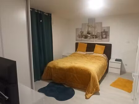 t2 meublé à cormontreuil – zone commerciale – indépendant  calme  avec wi-fi inclus