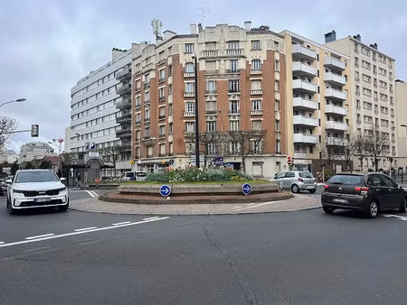 vente locaux professionnels 38 m² à courbevoie (92400)  2 040 €