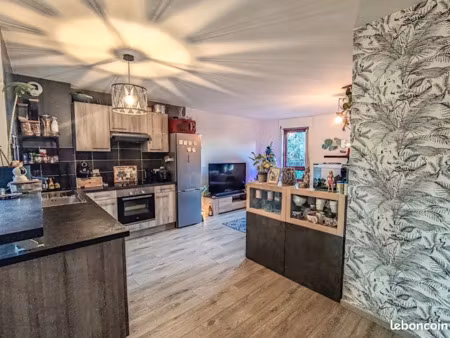 location appartement 3 pièces 72 m² à annemasse (74100)  2 000 €