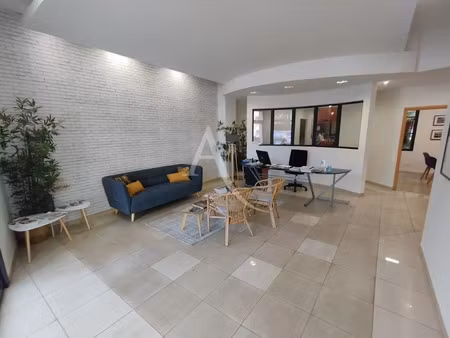 location locaux professionnels 127 m² à narbonne (11100)  1 700 €