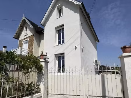 location maison 4 pièces 86 m² à les mureaux (78130)  1 225 €