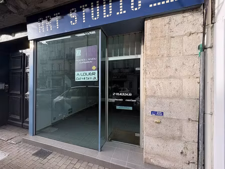 location locaux professionnels 100 m² à saumur (49400)  800 €