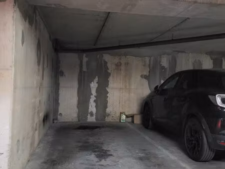 vente parking / box  14.00m²  la garenne