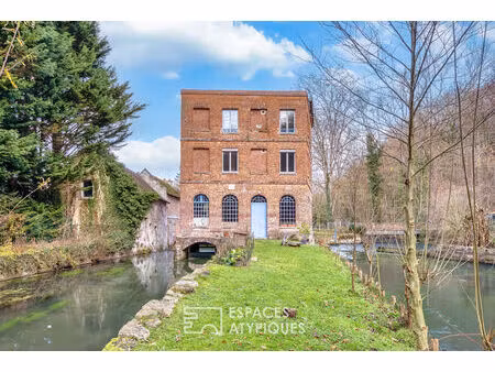 ancien moulin sur une île privée avec piscine intérieure