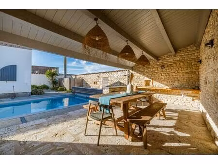 villa contemporaine aux volumes xxl  véritable antre familial