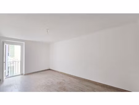 appartement rénové à vendre à charleval ? 67 m² au coeur du village