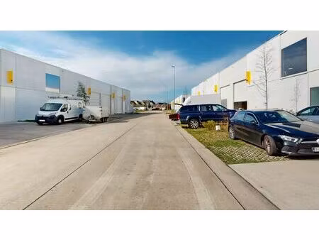 surface industrielle à louer à de stip 35 harelbeke (vbd64255)