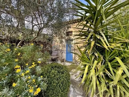 maison typique en plein coeur des alpilles