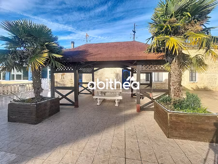 belle propriété avec piscine - dépendance - étang