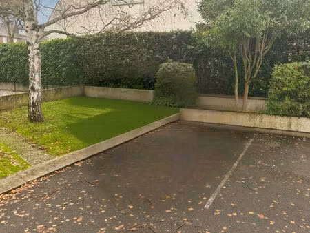 parking / box rennes 12 m2