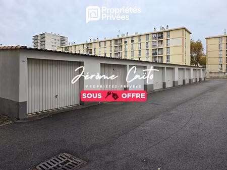 achat parking nimes 30900