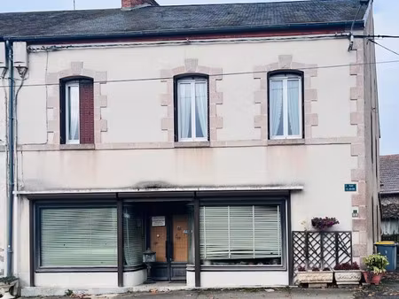 vente maison 7 pièces 194 m² à treignat (03380)  79 079 €