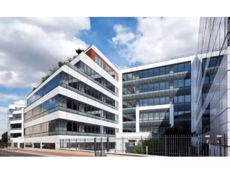 nouveaux bureaux plug & play à louer à châtillon !