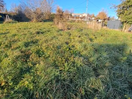 terrain bellegarde poussieu 550 m2