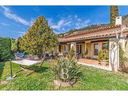 grasse saint-jean - villa avec appartement indépendant en position dominante vue mer au...