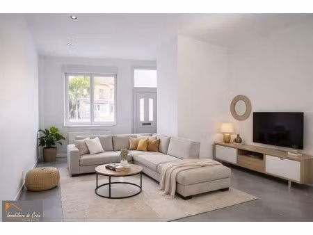 à louer maison 114 52 m² – 990 € |croix