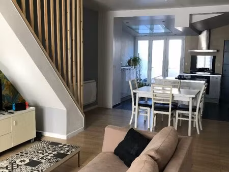 à louer maison 98 8 m² – 1 150 € |croix