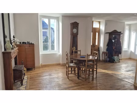 vente maison 6 pièces 155 m² espalion (12500)
