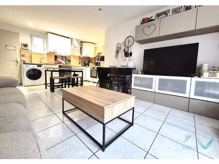 appartement t2 en rez-de-jardin jardin proche du centre du plan de la tour