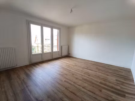 location appartement 5 pièces 89 m² à rodez (12000)
