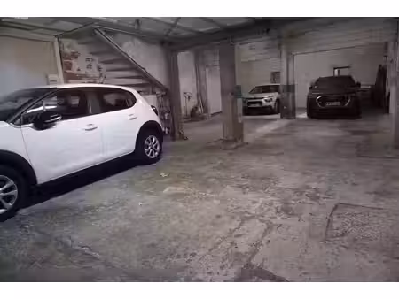 garage - 123m ²