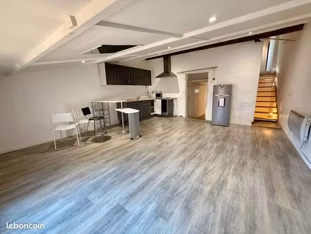 immeuble de rapport – centre de salernes – 7 lots