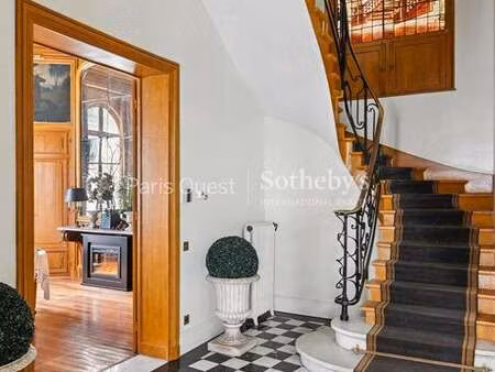 hôtel particulier à vendre à paris 7e : 15 600 000 € | 718m²