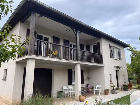 vente maison 4 pièces 145 m² à bretenoux (46130)  223 650 €