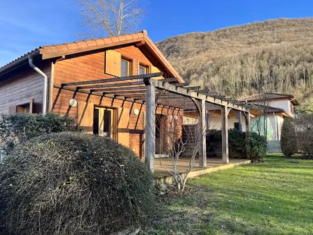 vente maison 4 pièces 106 m² à izeron (38160)  230 000 €